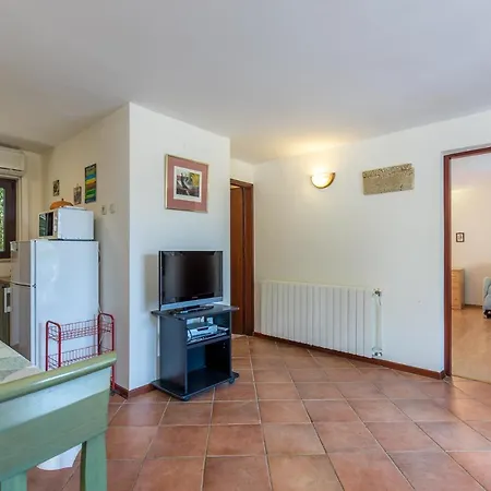 Calma By El-pi Tours * Njivice