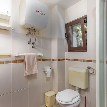 Calma By El-pi Tours Apartman Njivice