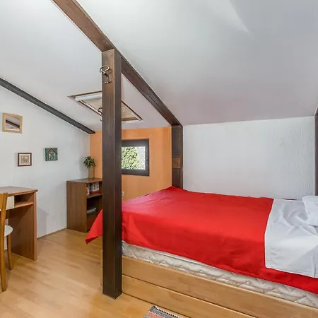 Calma By El-pi Tours Apartment Njivice
